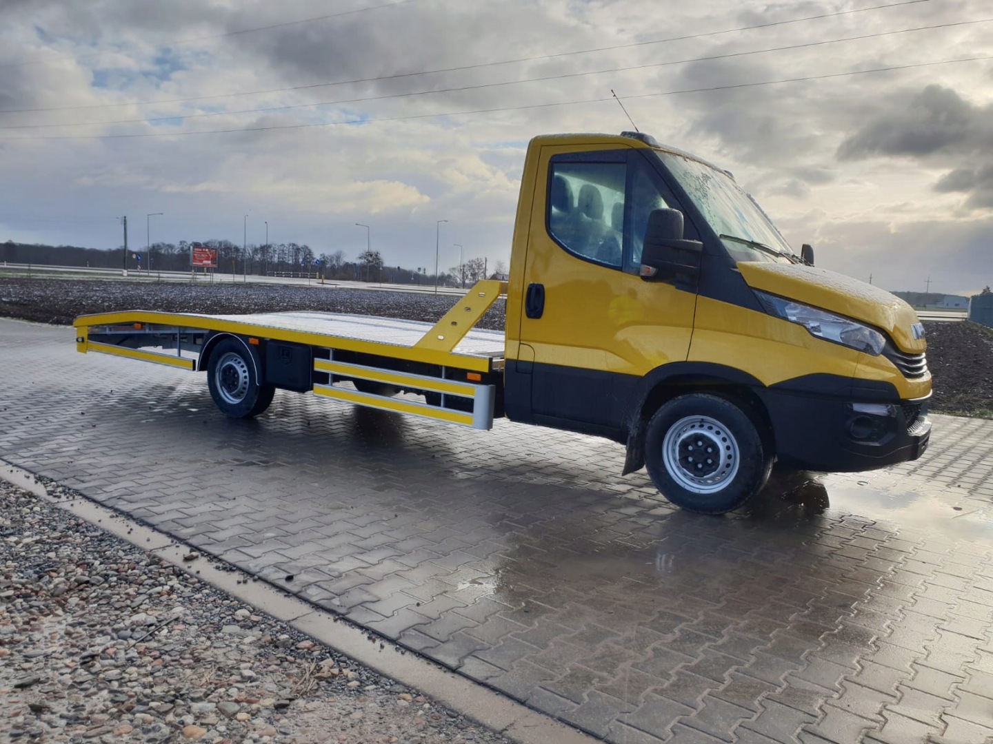 Iveco Daily — gul kundlack